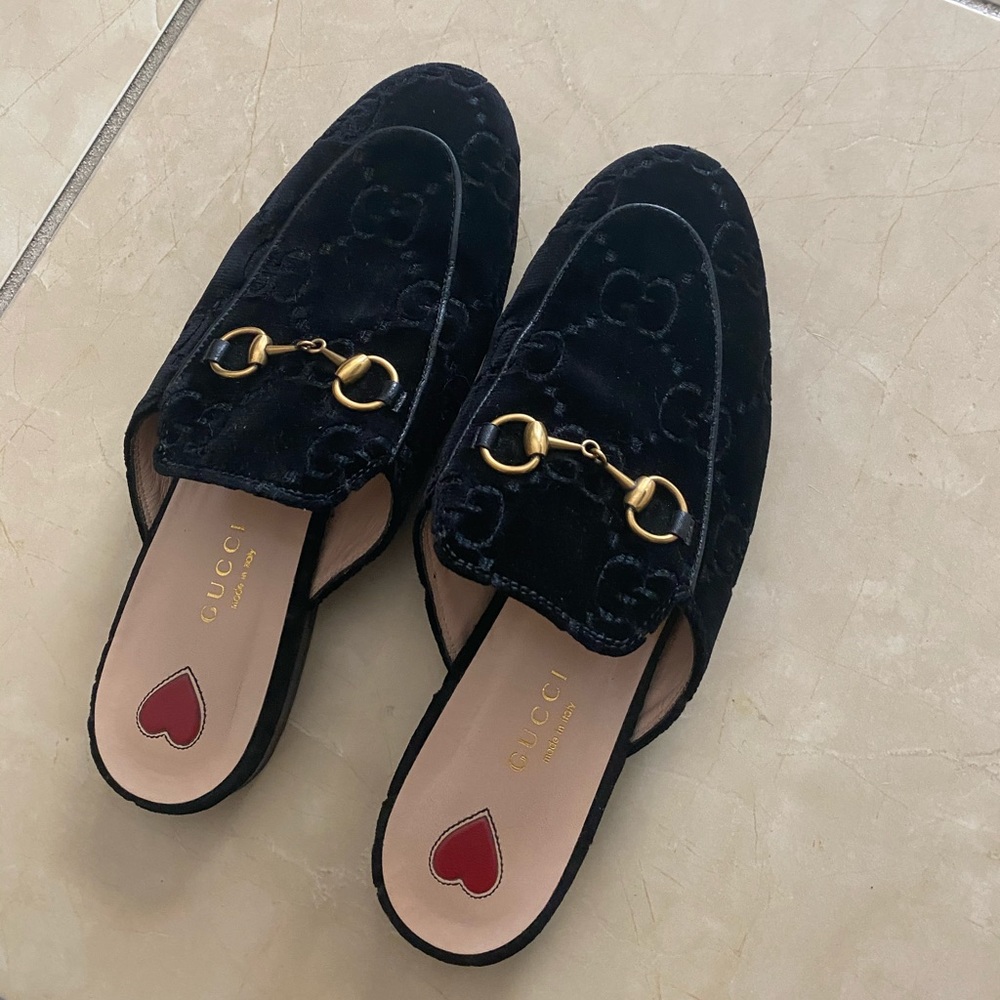 Gucci Slides